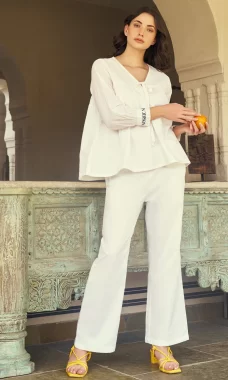 Classic_Comfy_White_Top_1